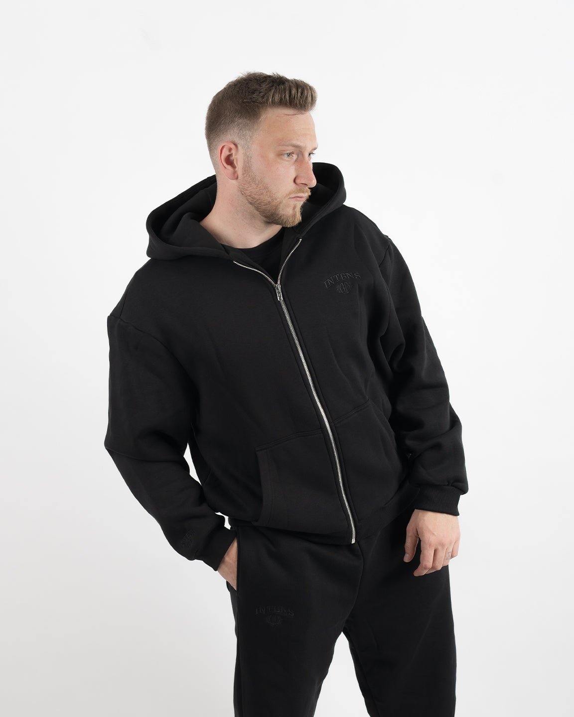 COZY ZIPPER