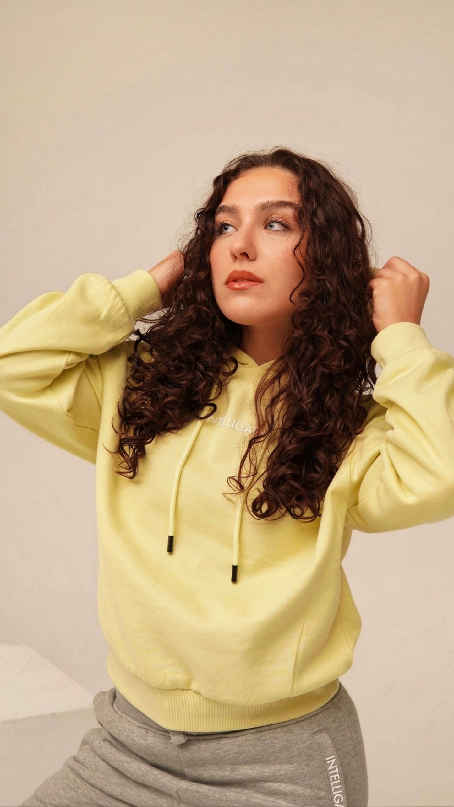 TELLI-HOODIE