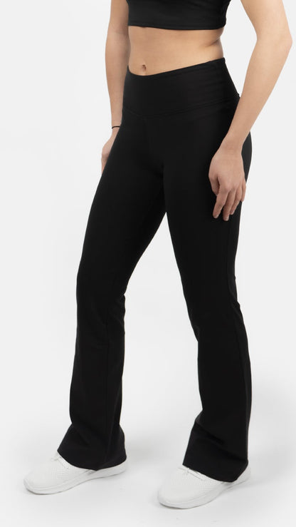 Performance Flare Leggings