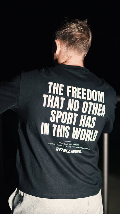 Outfit Set: FREEDOM Cropped Oversize Shirt in black